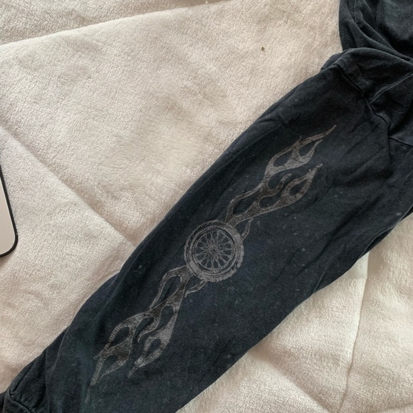 CottonOn long sleeve crop - Picture 3 of 3